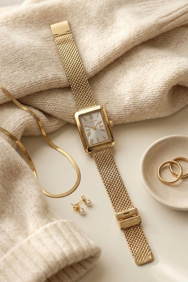 Elegant Gold Mesh Strap Watch
